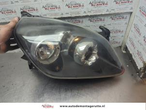 O190577 Gebruikte koplamp rechts Opel Tigra