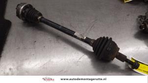 O190606 Gebruikte homokineetas links-voor Volkswagen Golf