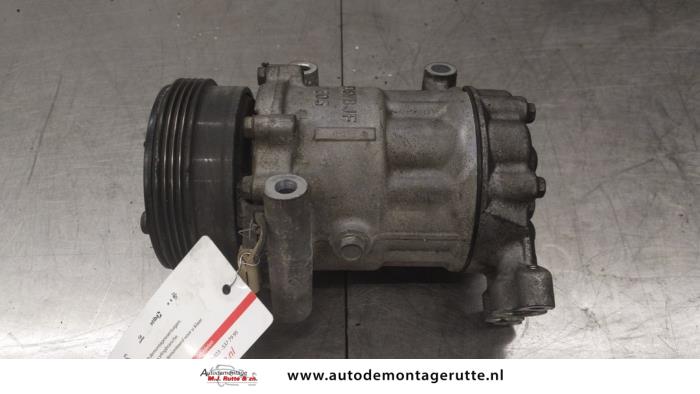 Gebruikte Pomp Airco Renault Twingo O190645