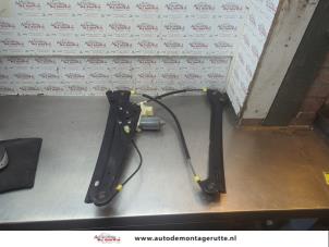 O190674 Gebruikte ruitmechaniek 4deurs rechts-voor BMW 7-Serie
