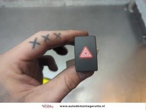 O190776 Gebruikte alarmlicht schakelaar Volkswagen Golf