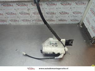 O190822 Gebruikte slotmechaniek portier 2deurs rechts Citroen DS3