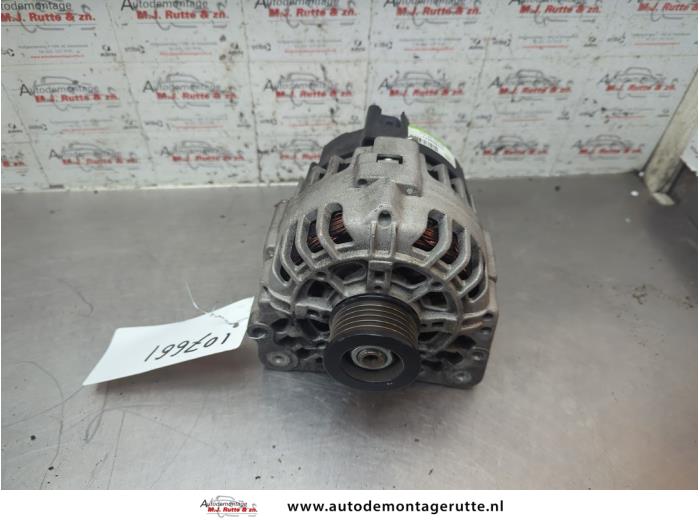 Gebruikte Alternator Volkswagen Polo O190828