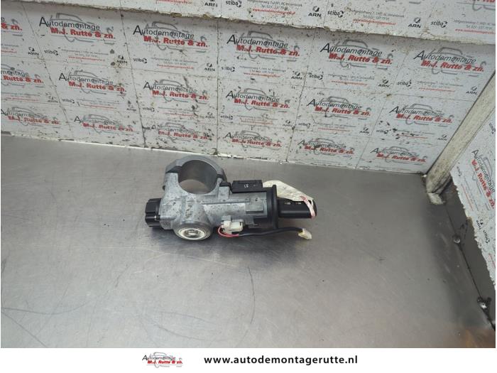 Gebruikte Sleutel+Contactslot Nissan Note O190834