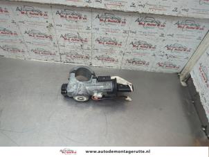 O190834 Gebruikte sleutel+contactslot Nissan Note