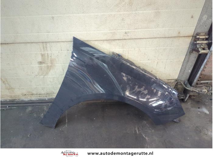 Gebruikte Voorscherm rechts Peugeot 308 O190879