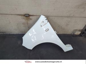 O190893 Gebruikte voorscherm links Renault Twingo