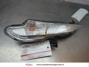 O190914 Gebruikte pinker links Peugeot 308