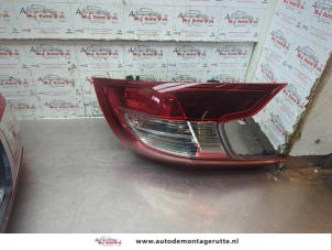 O190926 Gebruikte achterlicht links Peugeot 308