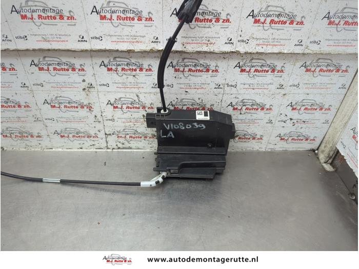 Gebruikte Portierslot Mechaniek 4Deurs links-achter Peugeot 308 O190961