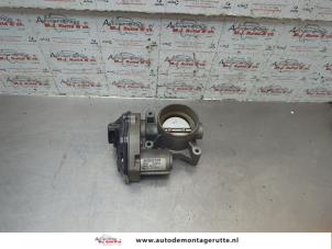 O190981 Gebruikte gasklephuis Ford Focus