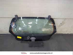 O190998 Gebruikte ruit achter Toyota Aygo