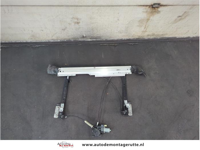 Gebruikte Raammechaniek 2Deurs rechts-voor Mini ONE O191024