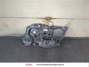 O191033 Gebruikte raammechaniek 4deurs rechts-voor Mazda 6.