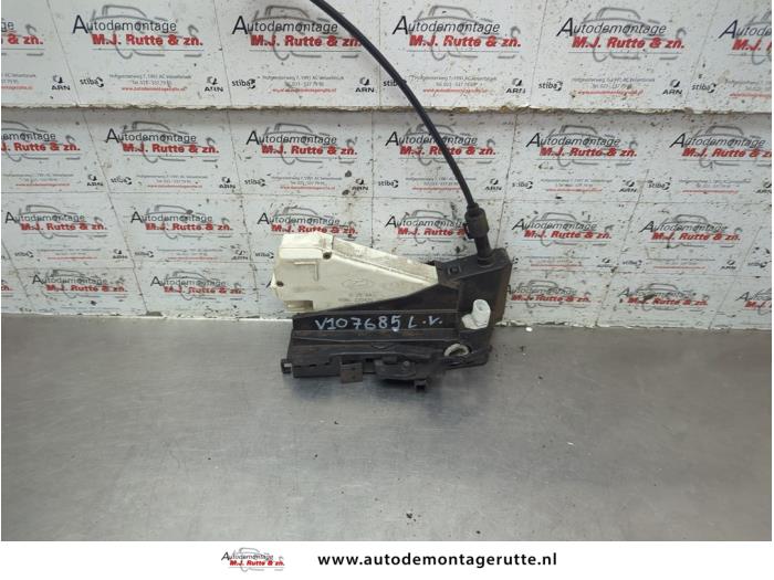 Gebruikte Deurslot Mechaniek 4Deurs links-voor Volkswagen Sharan O191054