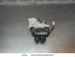 O191084 Gebruikte achterklep slotmechaniek Mazda 6.