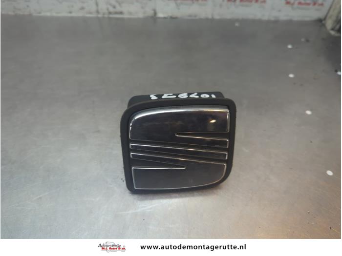 Gebruikte Achterklep Handgreep Seat Leon O191098