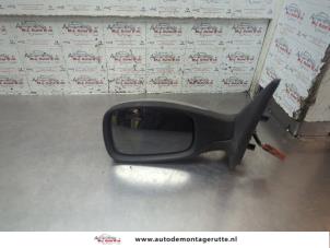 O191104 Gebruikte spiegel buiten links Peugeot 306