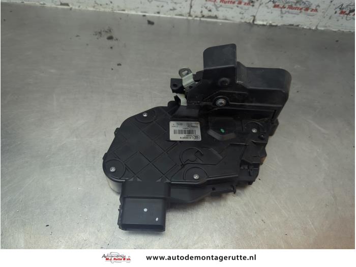 Gebruikte Deurslot Mechaniek 4Deurs rechts-achter Volvo V70 O191129
