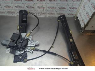 O191168 Gebruikte ruitmechaniek 4deurs links-voor Opel Insignia