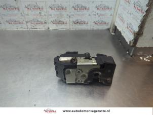 O191224 Gebruikte slotmechaniek portier 4deurs links-voor Ford Fusion
