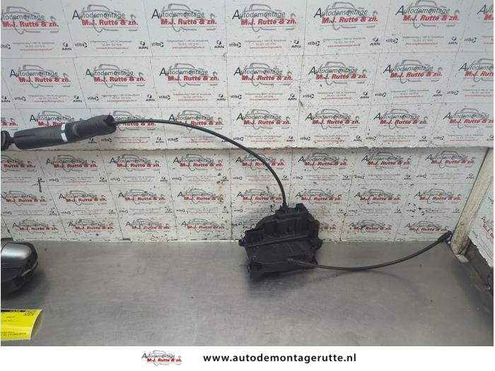 Gebruikte Slotmechaniek Portier 4Deurs links-achter Renault Grand Scenic O191257