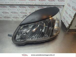 O191287 Gebruikte linker koplamp Toyota Yaris