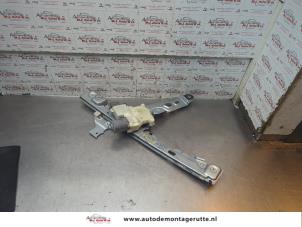 O191347 Gebruikte ruitmechaniek 4deurs links-voor Peugeot 5008