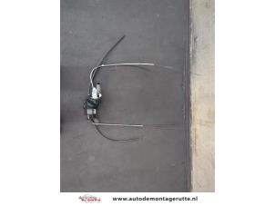 O191394 Gebruikte zonnescherm elektrisch links-achter Audi A8