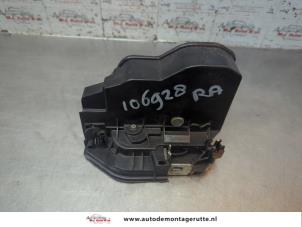 O191455 Gebruikte slotmechaniek portier 4deurs rechts-achter BMW 5-Serie