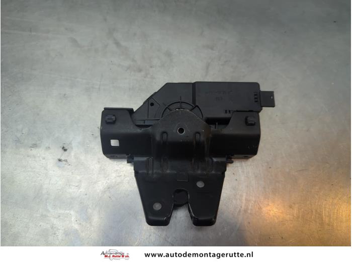 Gebruikte Achterklep Slotmechaniek BMW 5-Serie O191460
