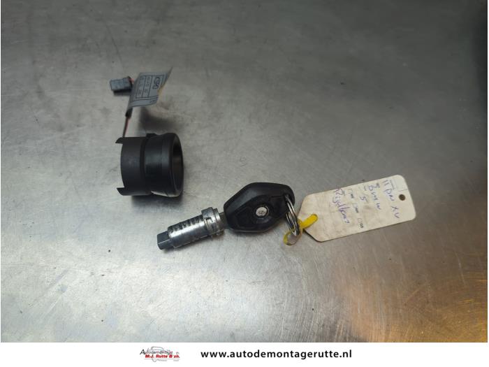 Gebruikte Sleutel+Contactslot BMW 5-Serie O191446