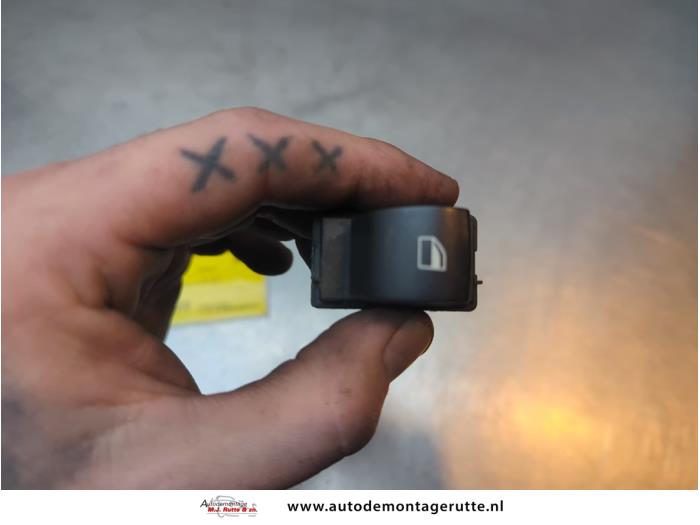Gebruikte Schakelaar Elektrisch Raam BMW 5-Serie O191443