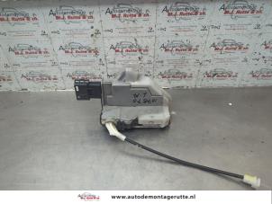 O191490 Gebruikte slotmechaniek portier 4deurs links-achter Peugeot 5008