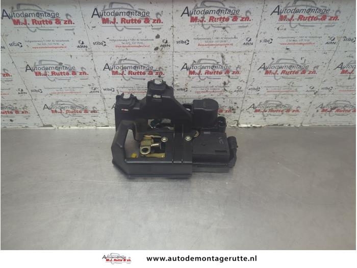 Gebruikte Portierslot Mechaniek 4Deurs links-voor Chevrolet Epica O191588