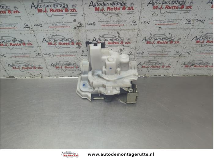 Gebruikte Deurslot Mechaniek 2Deurs rechts Opel Combo O191594