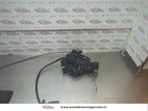 O191623 Gebruikte schuifdeur slotmechaniek rechts Volkswagen Transporter