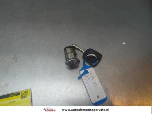O191690 Gebruikte sleutel+contactslot Ford Fiesta