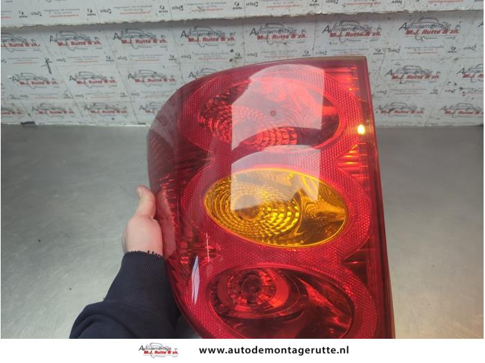 Gebruikte Achterlicht links Peugeot 1007 O191706