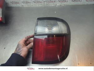 O191708 Gebruikte achterlicht rechts Mazda 626