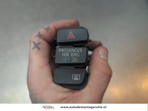 O191731 Gebruikte gevarenlicht schakelaar Seat Mii