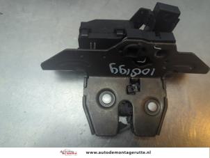 O191771 Gebruikte slotmechaniek achterklep Opel Astra