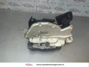 O191806 Gebruikte slotmechaniek portier 4deurs links-voor Volkswagen Golf