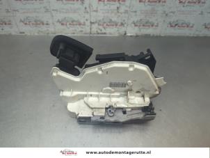 O191809 Gebruikte slotmechaniek portier 4deurs rechts-voor Volkswagen Golf