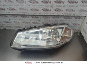 O191852 Gebruikte linker koplamp Renault Megane