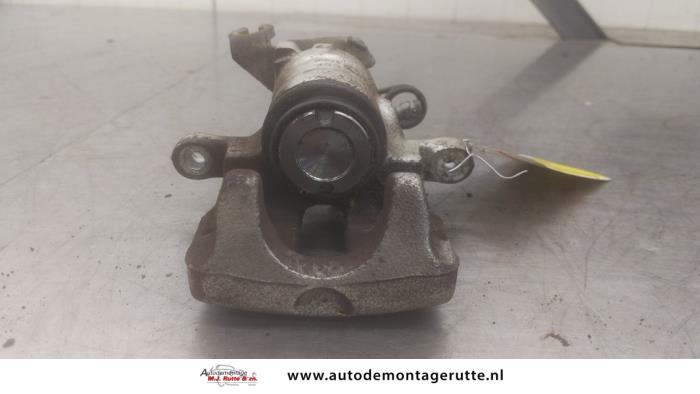 Gebruikte Remklauw (Tang) links-achter Mitsubishi Space Star O191885