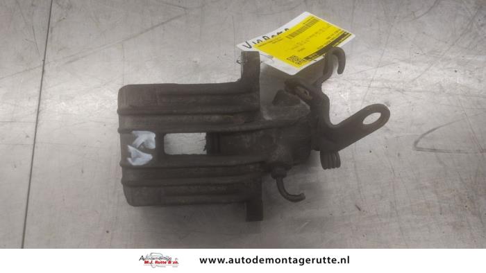 Gebruikte Remklauw (Tang) rechts-achter Volkswagen Golf O191887