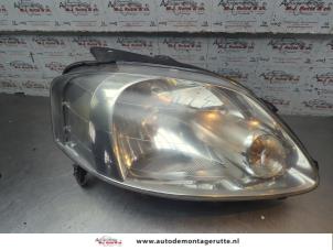 O191867 Gebruikte rechter koplamp Volkswagen Fox