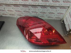 O191917 Gebruikte achterlicht links Peugeot 308
