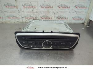 O191946 Gebruikte radio Renault Grand Scenic
